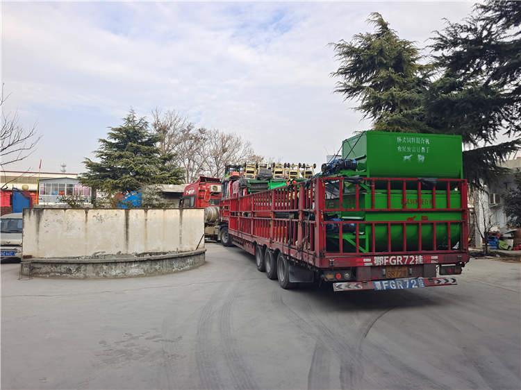鄭州銘德機(jī)械設(shè)備大/中/小型號(hào)、飼料顆粒機(jī)、鍘草機(jī)、飼料攪拌機(jī)、多功能（自吸）粉碎機(jī)